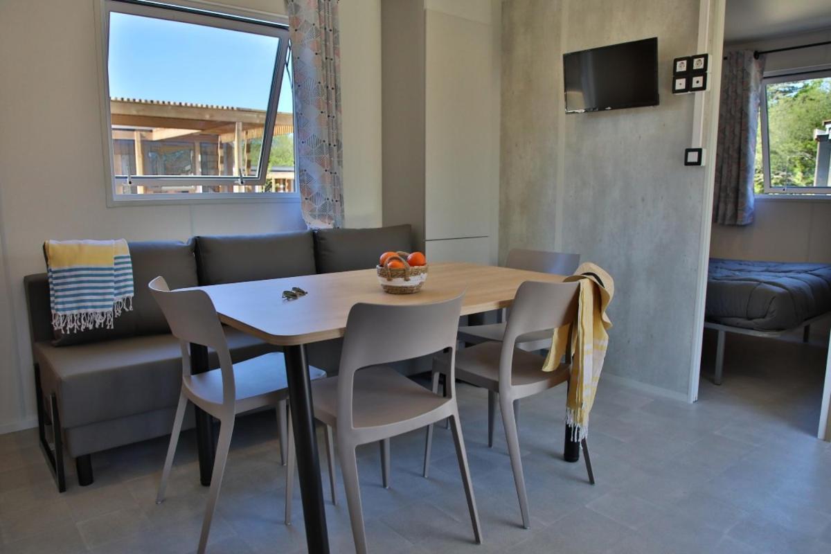 Camping Maeva Respire Le Village Perrosien Exterior foto
